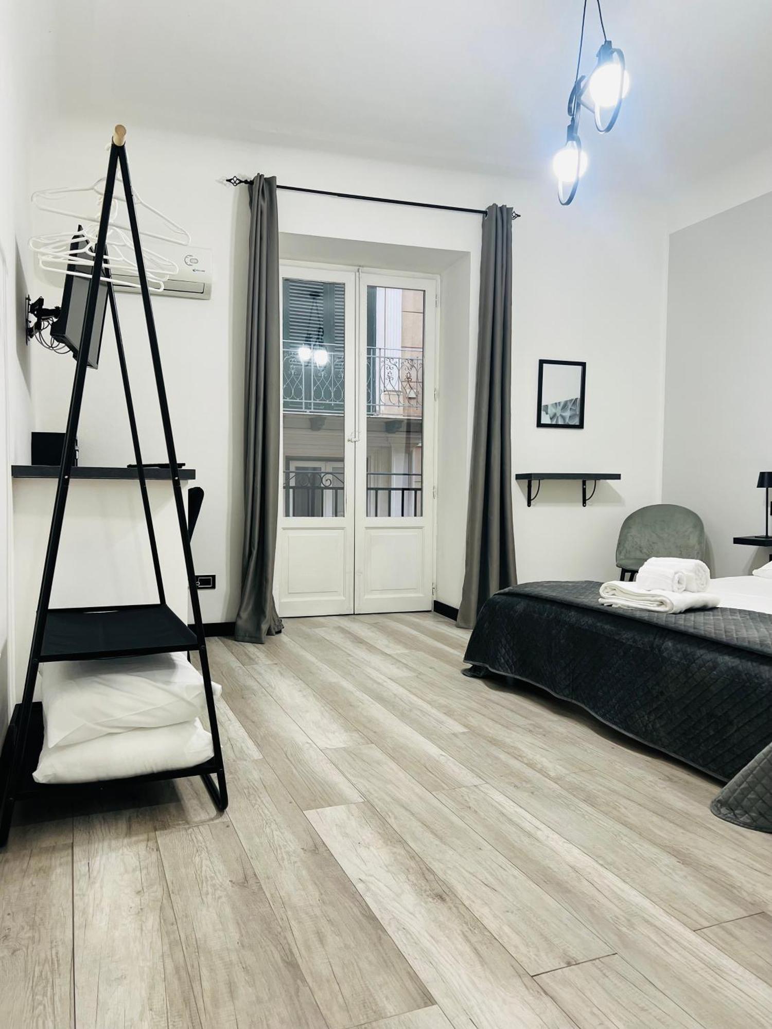 פלרמו Bibi Rooms And Suite מראה חיצוני תמונה
